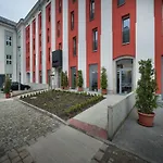 Hotell Ea Business 4*