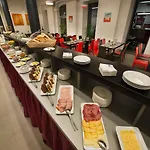 Ea Business Hotel 4*