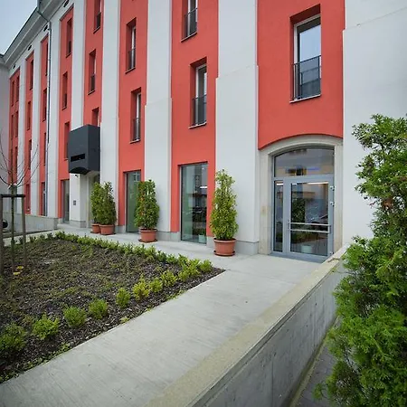 Hotel Ea Business 4*