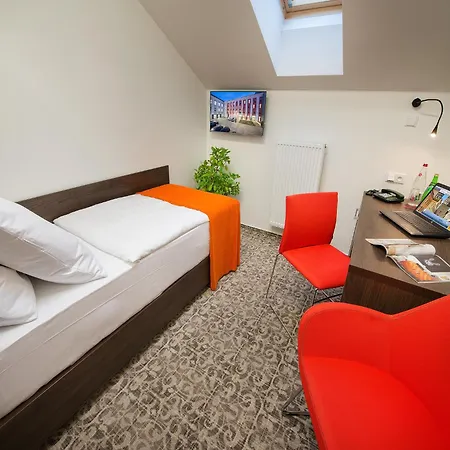 Hotel Ea Business Jihlava