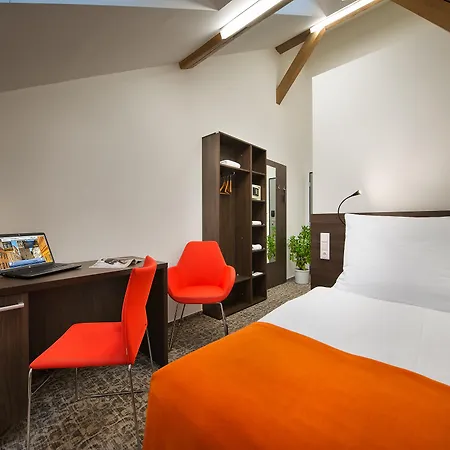 Hotel Ea Business