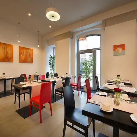 Hotel Ea Business 4*
