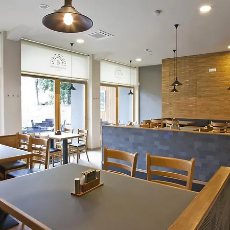 Ea Business Hotel 4*