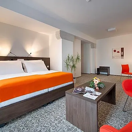 Hotel Ea Business Jihlava