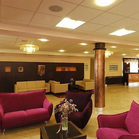 Hotel Ea Business 4*