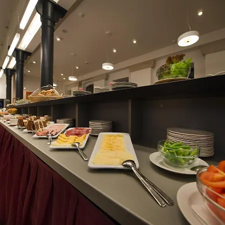 Hotel Ea Business 4*