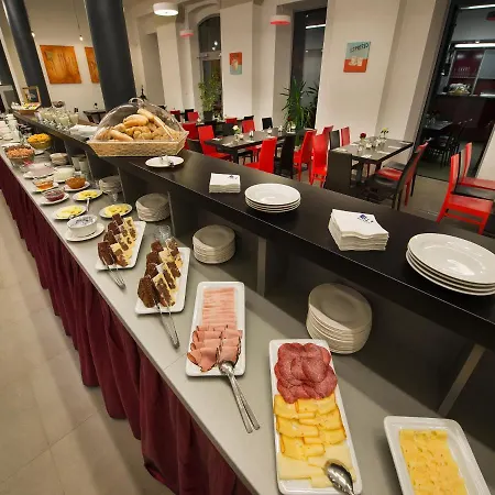 伊赫拉瓦ea商务酒店 酒店 4*