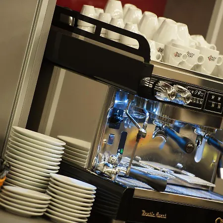 Ea Business Hotel 4*