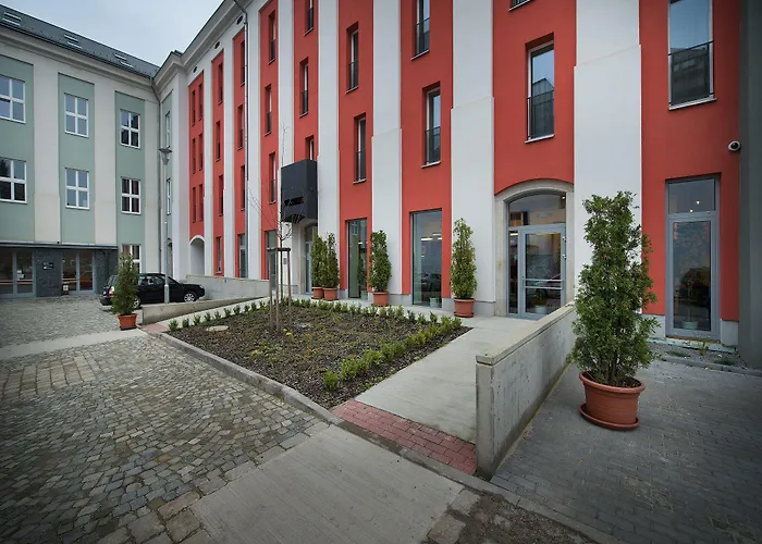 Hotell Ea Business 4*
