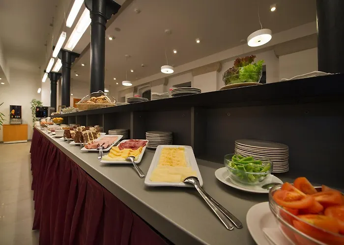 Otel Ea Business 4*