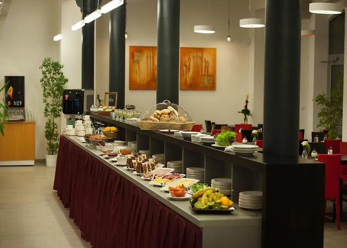 Otel Ea Business 4*