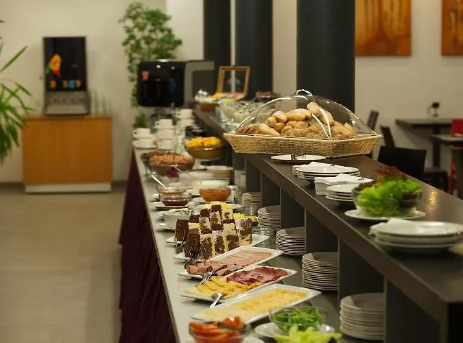 Otel Ea Business 4*